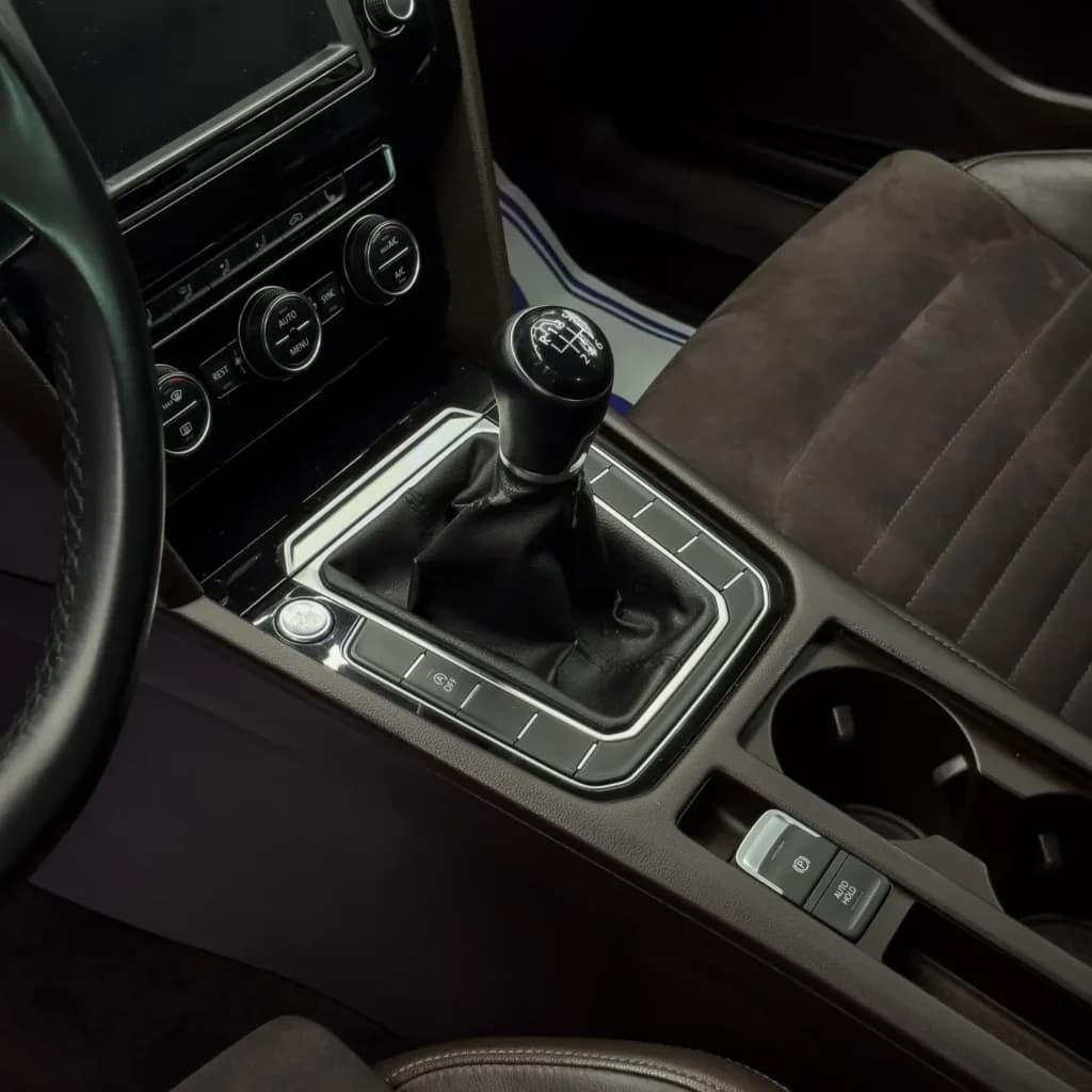 Detailing interior auto București